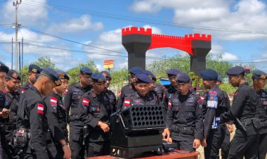 Latihan PHH Upaya Satbrimob Polda Bekali Personel Menghadapi Perkembangan Situasi Kamtibmas Pada Pemilukada Serentak 2024 Di Provinsi Kalbar 