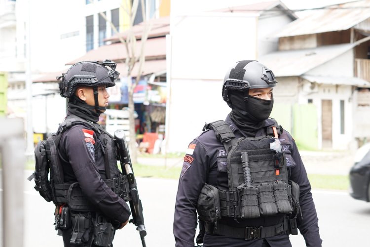 Hadapi Tantangan Kampanye, Satgas Mantap Praja Kapuas Laksanakan Siaga Pengawalan Paslon Cagub/Cawagub