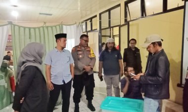 Dalam Menjaga Kamtibmas Tetap Aman dan Kondusif Forkopincam Pebayuran Melaksanakan Monitoring Rapat Pleno Terbuka 