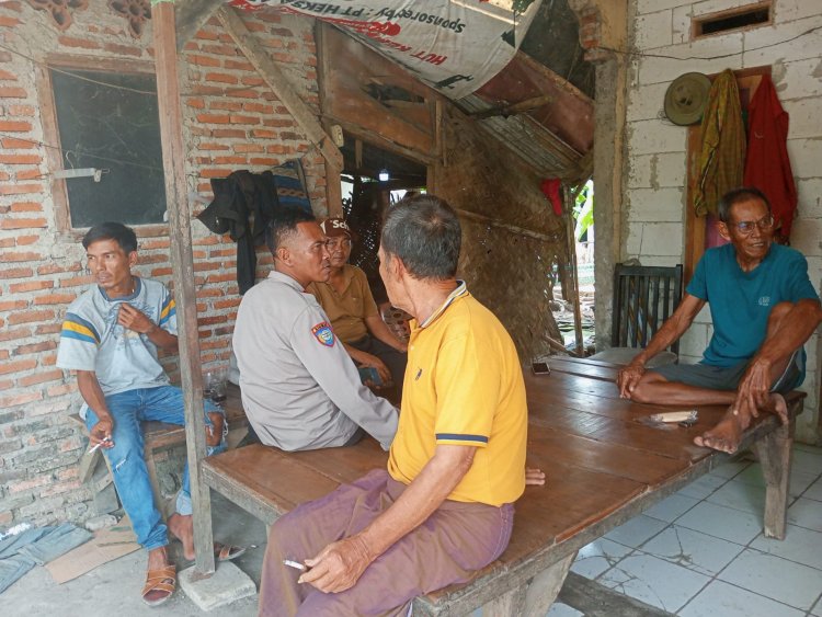 Bhabinkamtibmas Desa Sumbersari Giat Sapa Warga Sampaikan Pesan dan Himbauan Kamtibmas