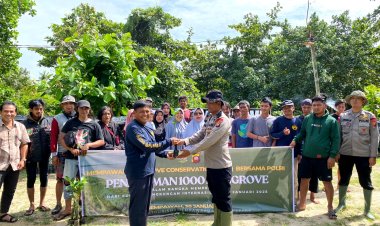 Mempawah Mangrove Conservation dan Polda Kalbar Tanam 1000 Mangrove untuk Menyelamatkan Pesisir