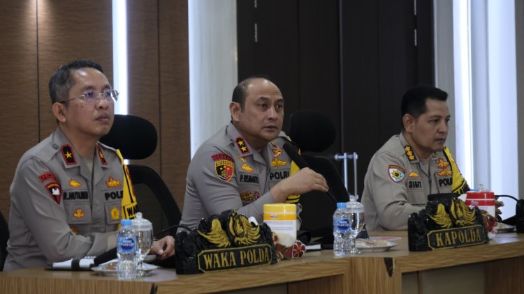 Rapat Pimpinan Tahun 2025 Polda Kalbar Kapolda : Bangun Ekonomi Indonesia yang Lebih Kuat dan Transparan
