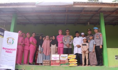 Kapolres Bengkayang dan Bhayangkari Santuni Anak Panti Asuhan Berbagi Kebahagiaan di Bulan Ramadhan