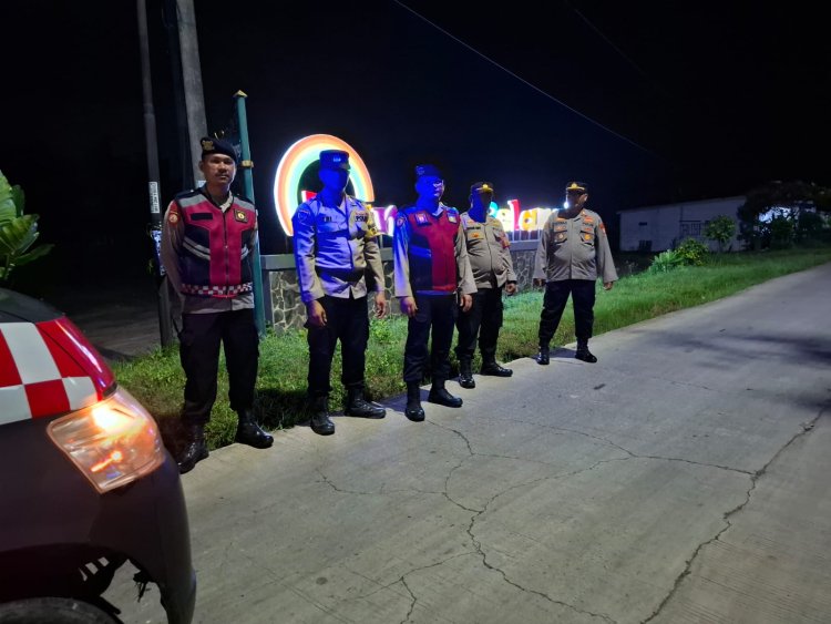 Kapolsek Pebayuran Pimpin Patroli Mobile Preventif Kewilayahan Dalam Antisipasi 3C di Bulan Suci Ramadhan