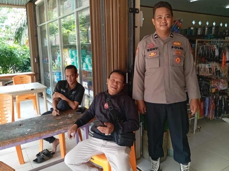 Sambangi Warga Patroli Polsek Kuala Behe Ajak Warga Jaga Kamtibmas Yang Kondusif