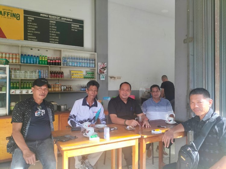 Jumadi S.sos Ngopi Bareng Plt. Ketua PWI Kalbar dan Tokoh Masyarakat Perpaduan Keakraban di Tengah Ibadah Puasa 2025