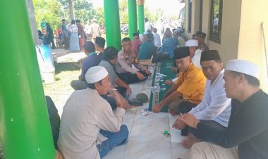 Bhabinkamtibmas Laksanakan Takziah Bentuk Kepedulian Terhadap Warga Binaanya Yang Meninggal Dunia