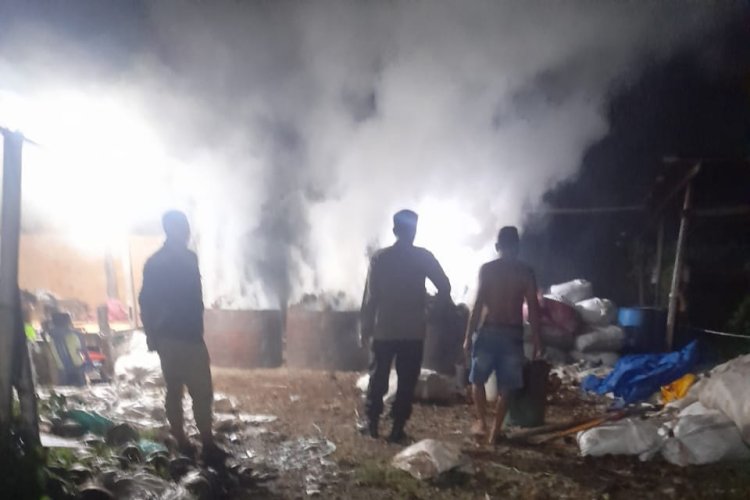 Pembakaran Arang Ilegal di Selayar Tak Tersentuh Hukum, Warga: Hukum Kalah oleh "Mas Pamen"