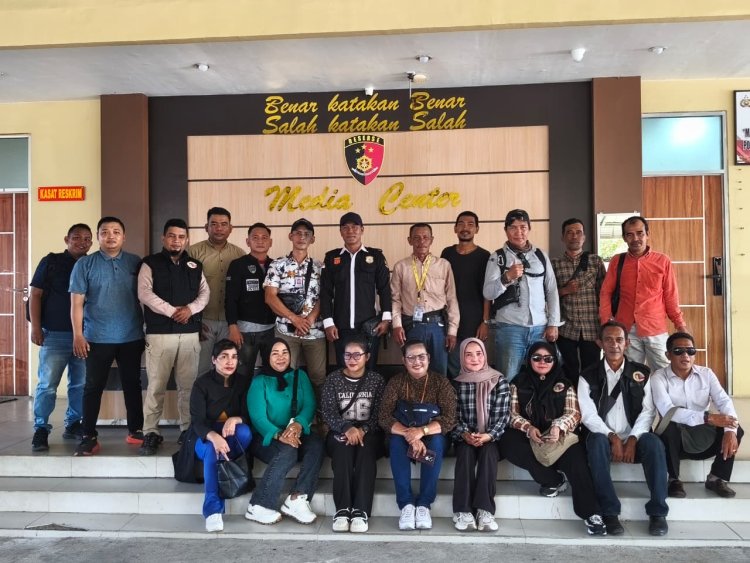 OTT Oknum Wartawan Guncang Pontianak! Puluhan Jurnalis Bangkit, Bongkar Dugaan Bisnis Ilegal di Balik Layar