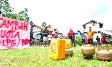 Krisis Elpiji dan Pertalite di Ambalau: Pertamina dan Pemda Dinilai Gagal Total, Warga Turun ke Jalan