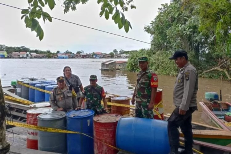 BBM Subsidi Diduga Disalahgunakan, 48 Drum Solar Disita  Publik Pertanyakan Pengembangan Tersangka